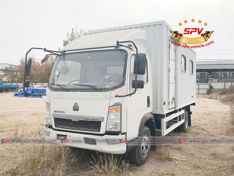 Service and Lube Truck SINOTRUK - LF Service and Lube Truck SINOTRUK - LF